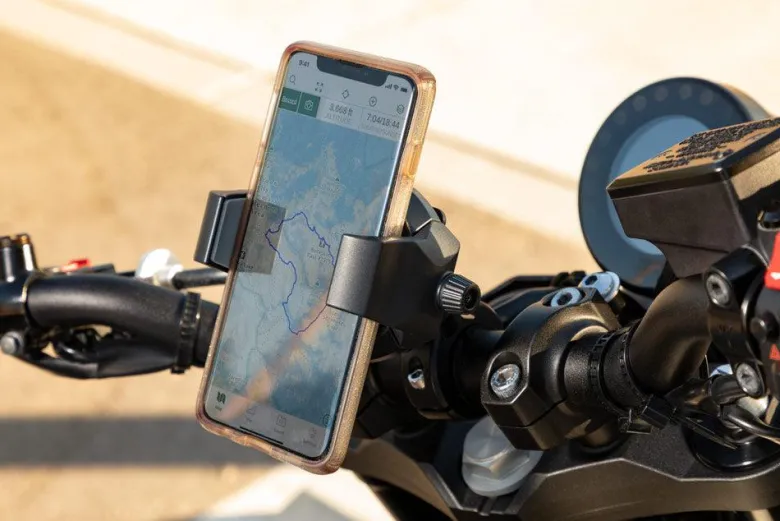RoadVise® Ultra Holder with Aluminum Handlebar Mount